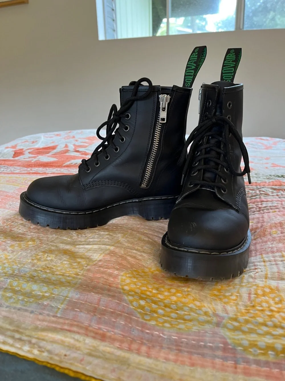Solovair Zip Derby Boots 8.5men's/9.5 Women's - Picture 2 of 4